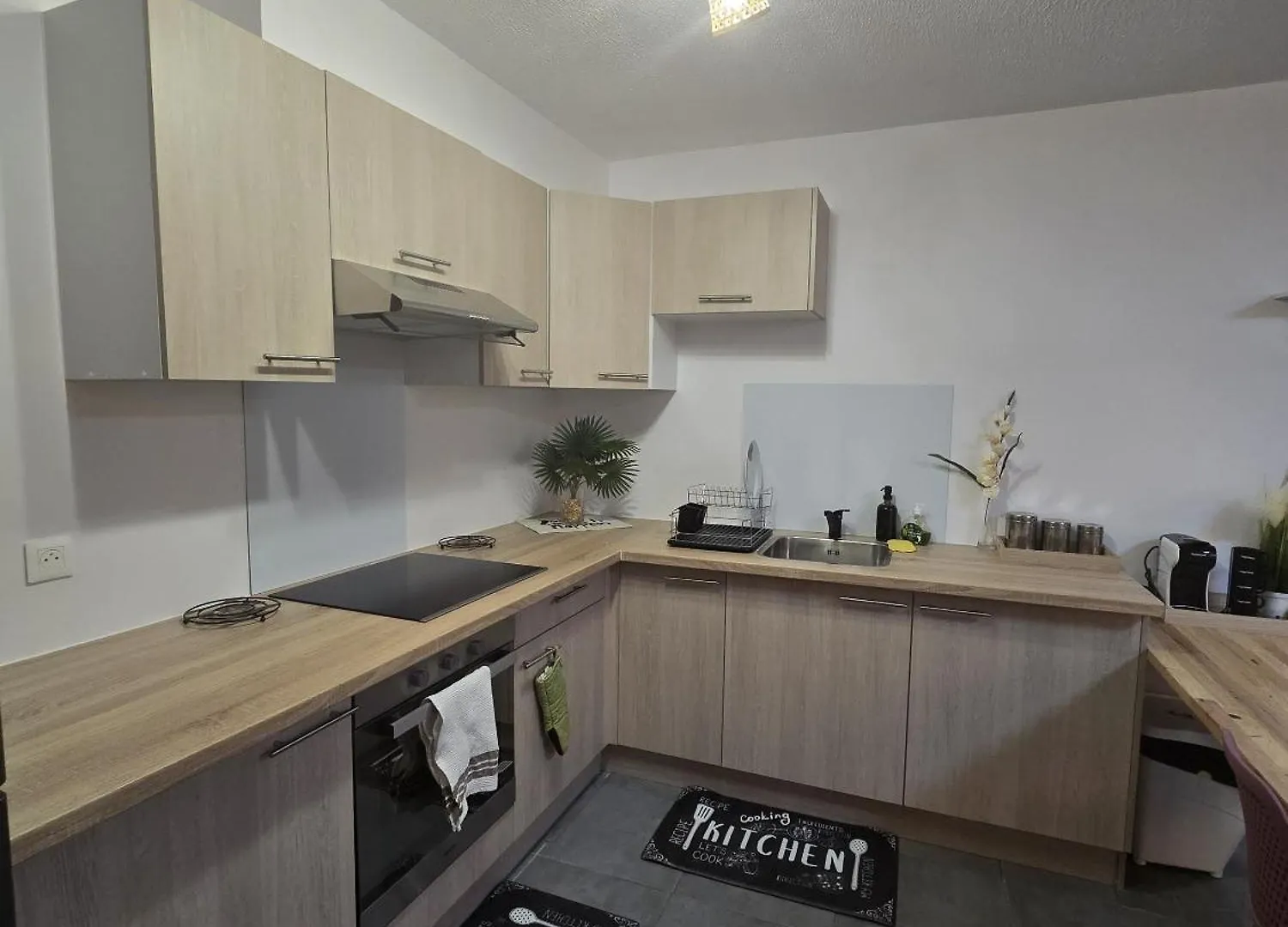 F2 Cookoon Toata Papeete Apartment Papeete  0*, Papeete (Tahiti) French Polynesia